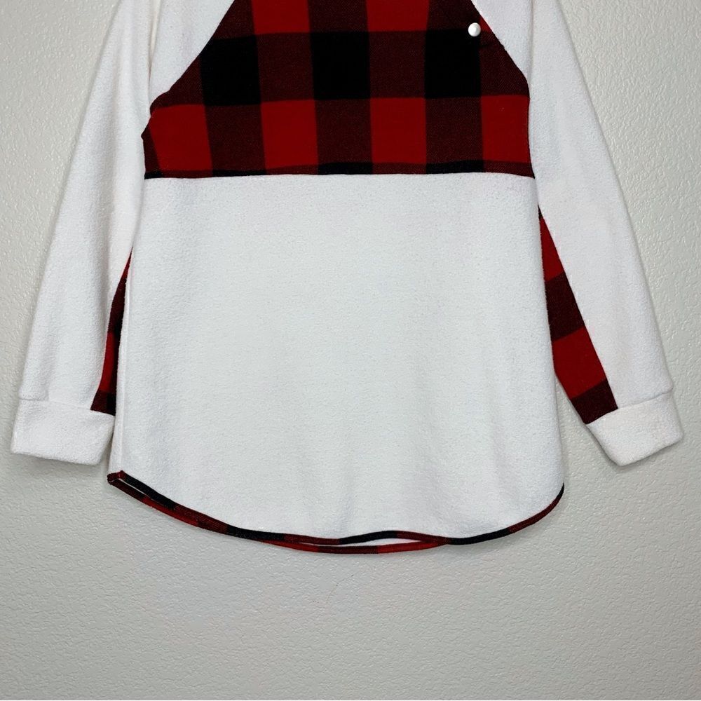 Hailey & Co Plaid Button Snap Fleece Pullover Sweater - Picture 4 of 11